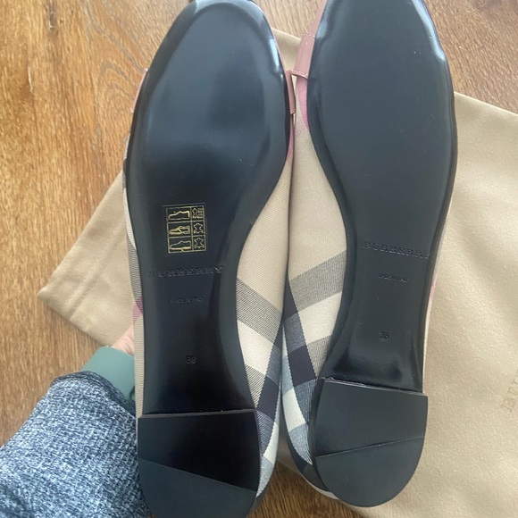 - Burberry Check Ballerina Flats New - Picture 5 of 7